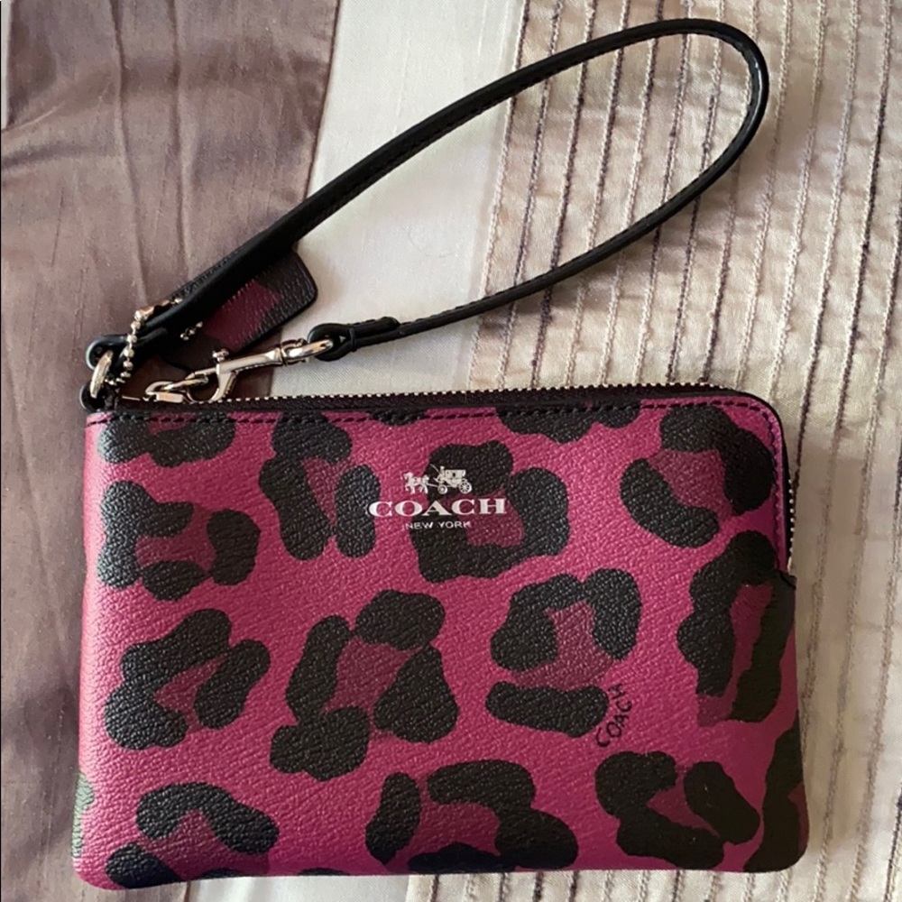 Leopard Print Wristlet